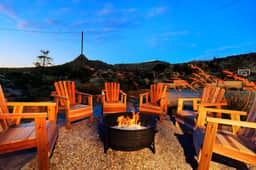 Mountain Breeze Villa / Spa / Boulders / Views