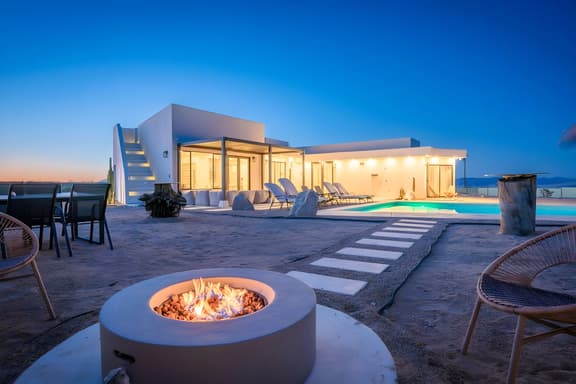 Joshua Tree Art Villa | Pool | Spa | 360 Views